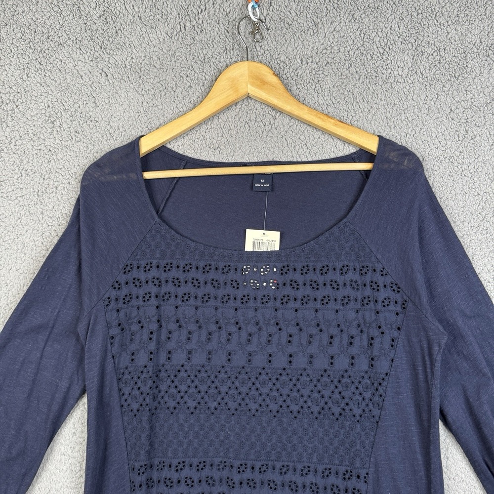 Lucky Brand Tunic Top Womens Size Medium Navy Blue Eyelet 3/4 Sleeve Boat Neck - Picture 2 of 15